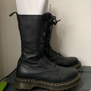 Doc martens Virginia combat boots
